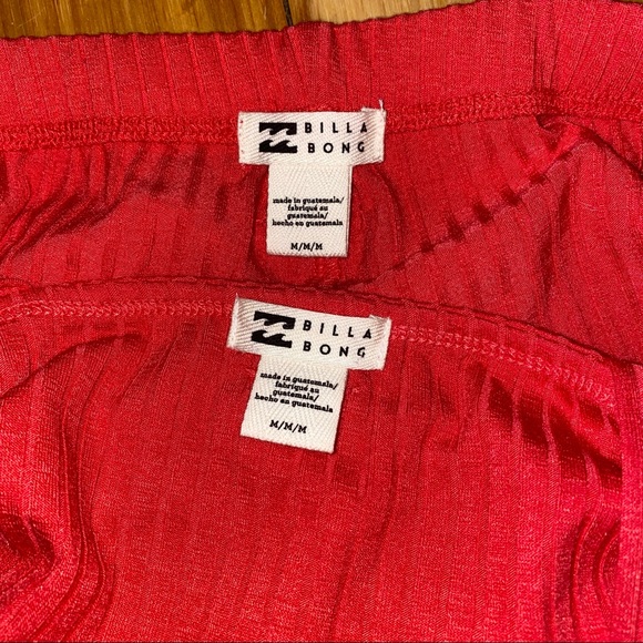 Billabong Comfy Cute Red Set in Size Medium - Picture 4 of 4